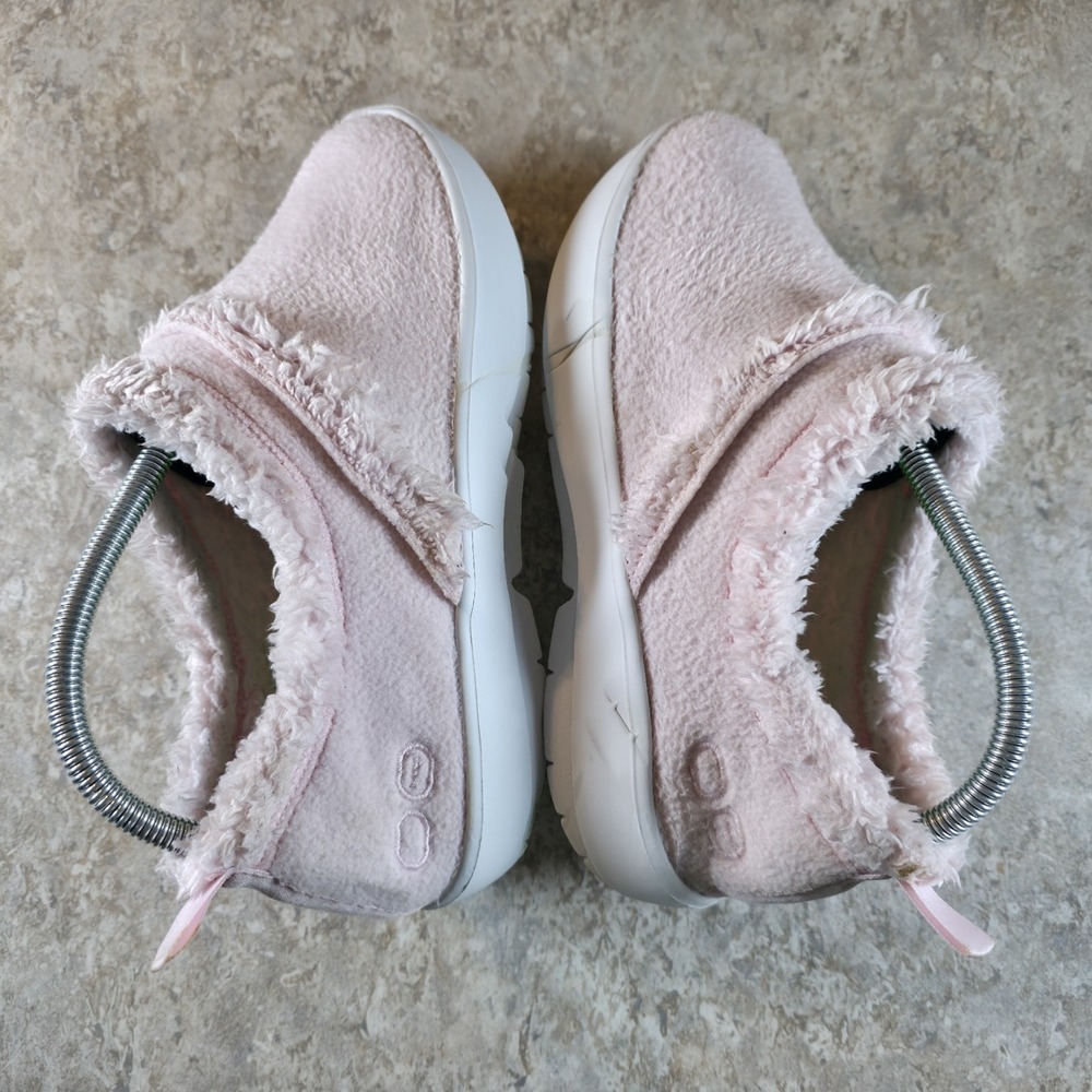 Oofos OOcoozie Slippers Comfort Fleece Recovery Pink Slip On Women's Size 9 - Picture 3 of 8